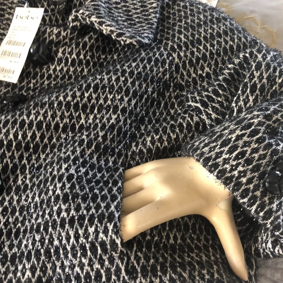 NWT.BEBE Top.Cocktails Jacket w/Rabbit Fur-Removable Collar. Coat Pancho.Size M. - Picture 12 of 14